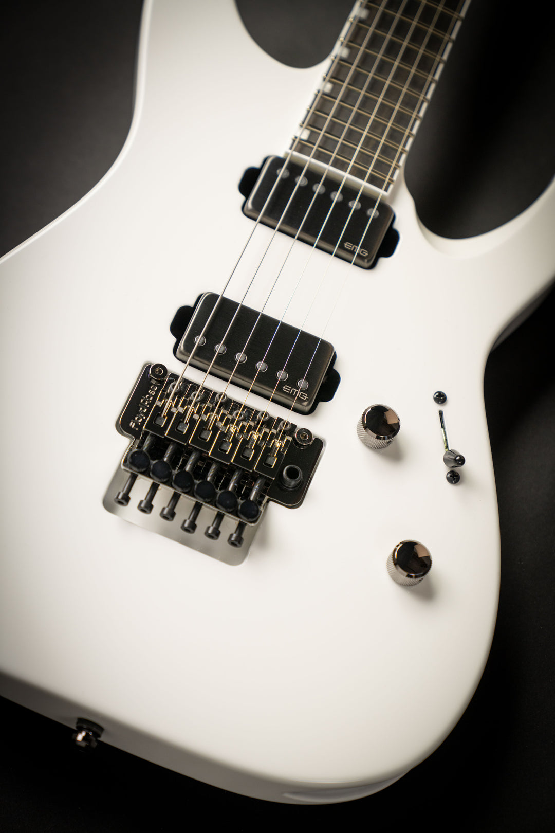 Custom Shop M-II CTM FR-E White (E2520242)