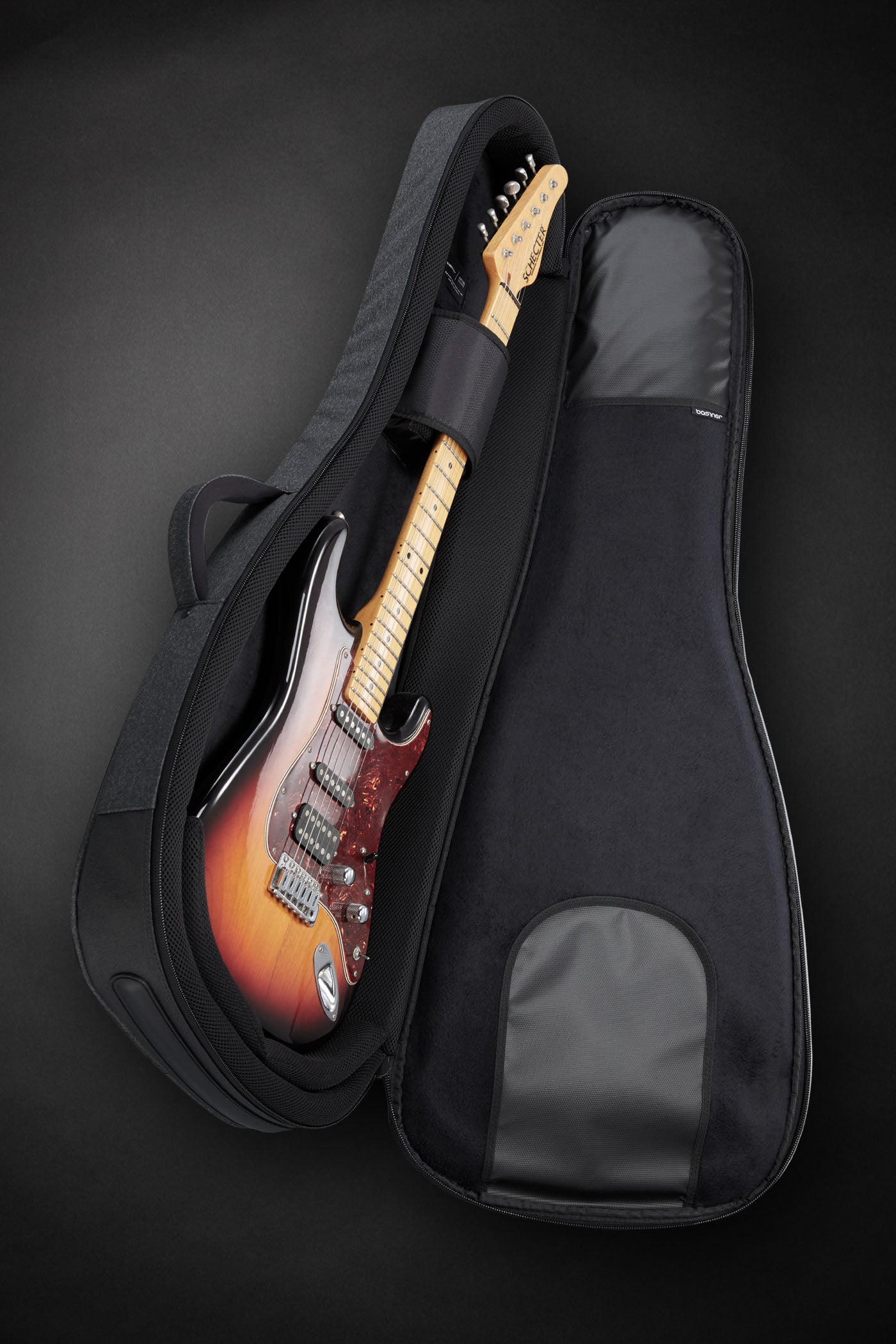 Premium　BASINER　Gig-Bag　BRISQ　–　Guitars　Rebellion