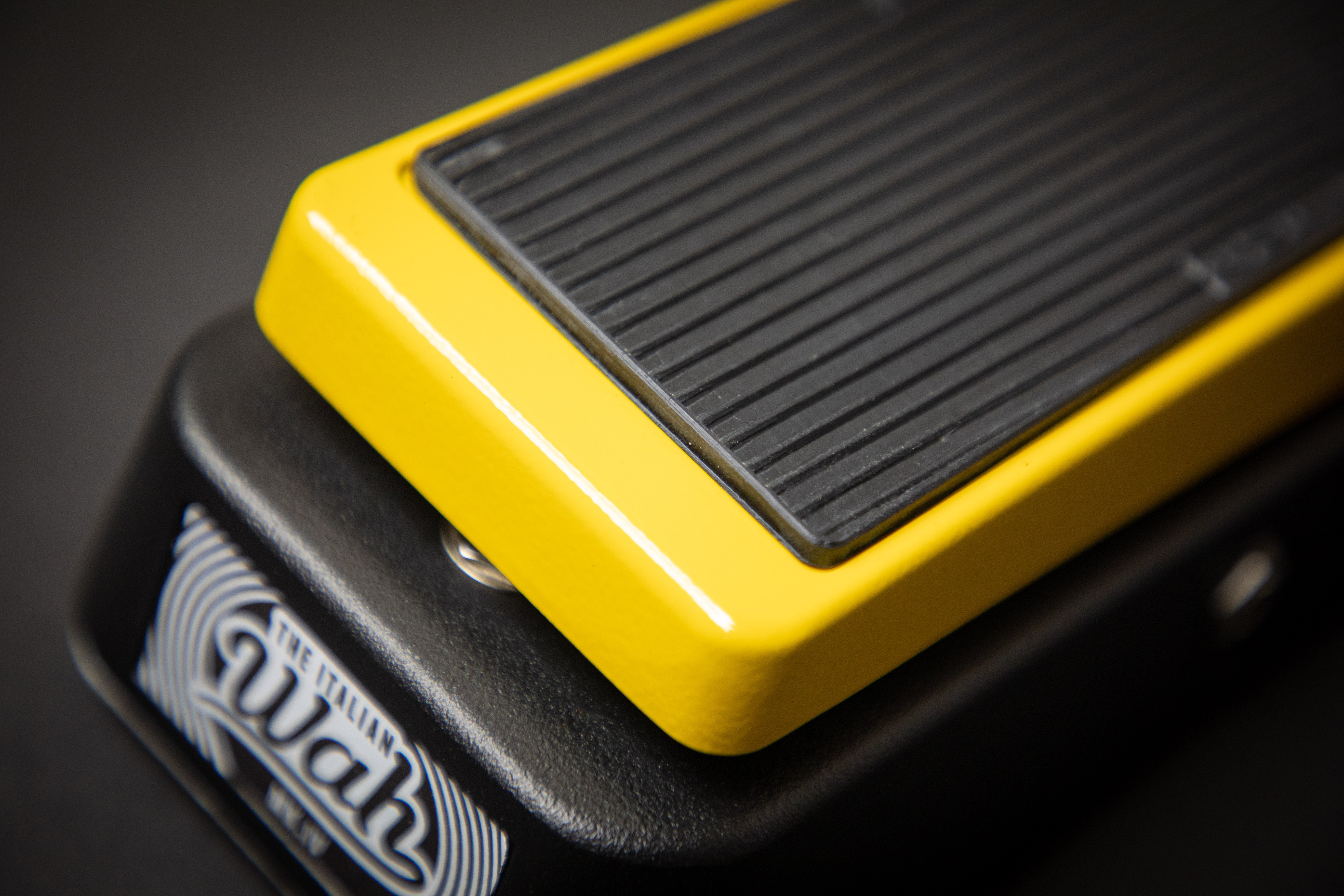 LAA Custom Italian Wah – Guitars Rebellion