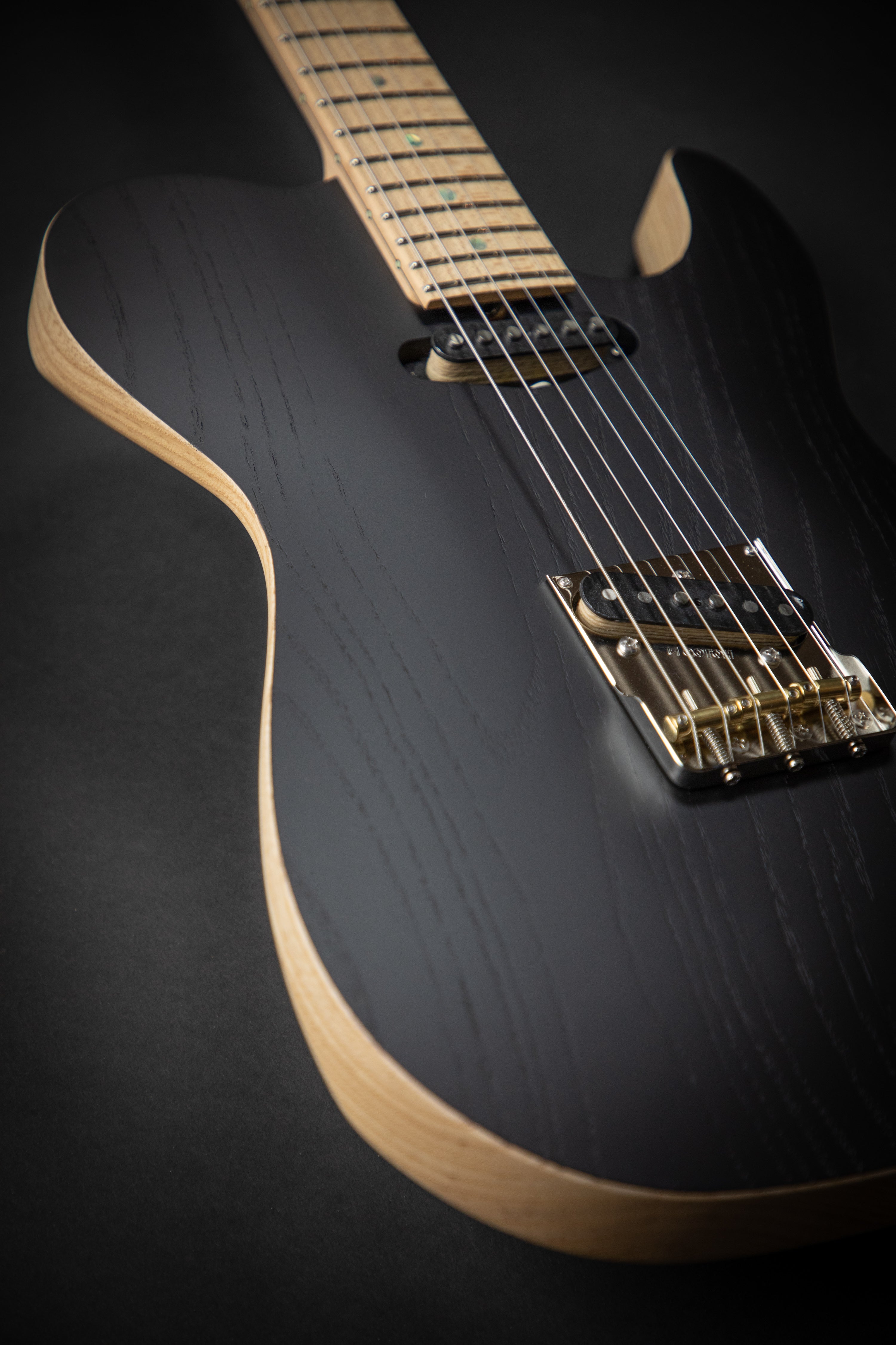 Saito S-622TLC Custom Black Open Pore (191018) – Guitars Rebellion